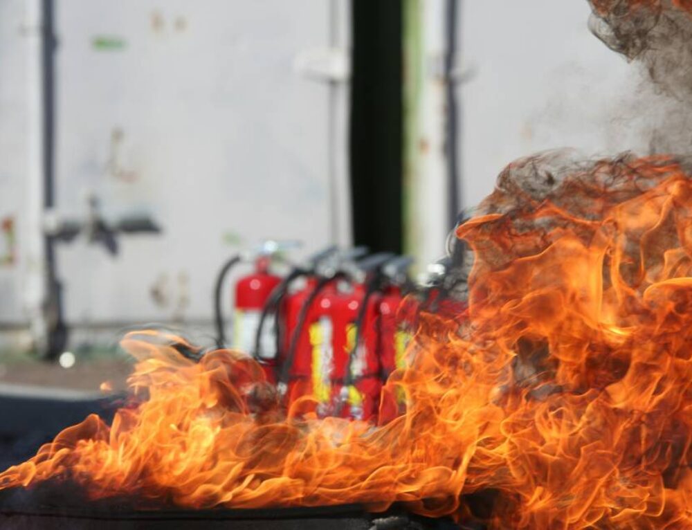 День рождения огнетушителя в г. Южно-Сахалинск